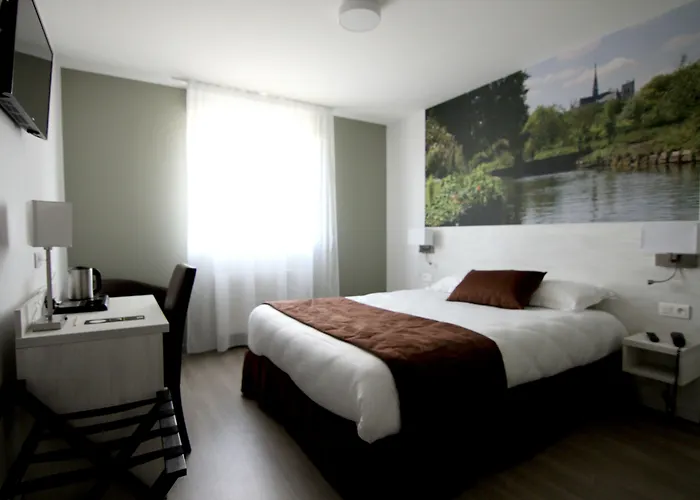 Logis Hotel - La Chambre D'Amiens